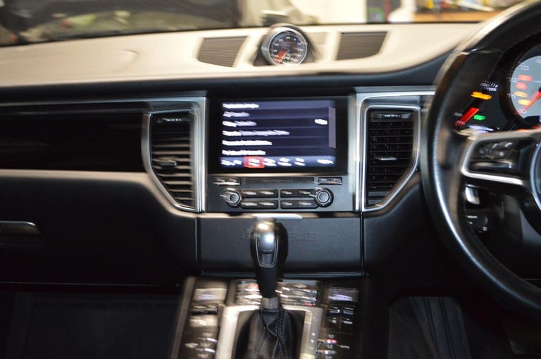 PORSCHE MACAN 3.0 V6 S PDK 4WD Euro 6 (s/s) 5dr 2017