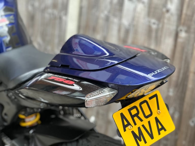 SUZUKI GSXR 750 K7 ISLE OF MAN 2007 (07) SUPER SPORT NUMBER 096 OF 200 MADE