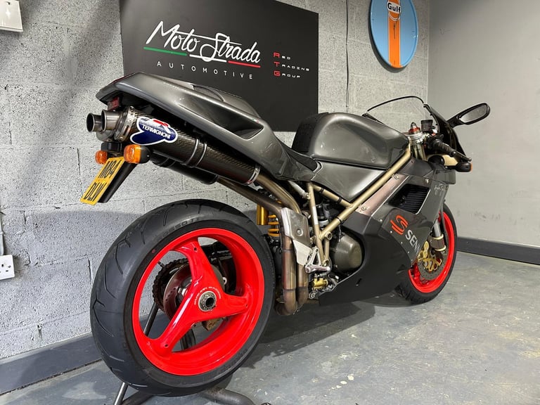 Ducati 916 Senna 1