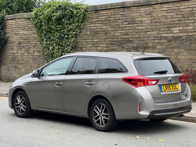 2015 Toyota Auris 1.8 VVTi Hybrid Icon+ 5dr CVT Auto ESTATE Petrol/Electric Hybrid Automatic