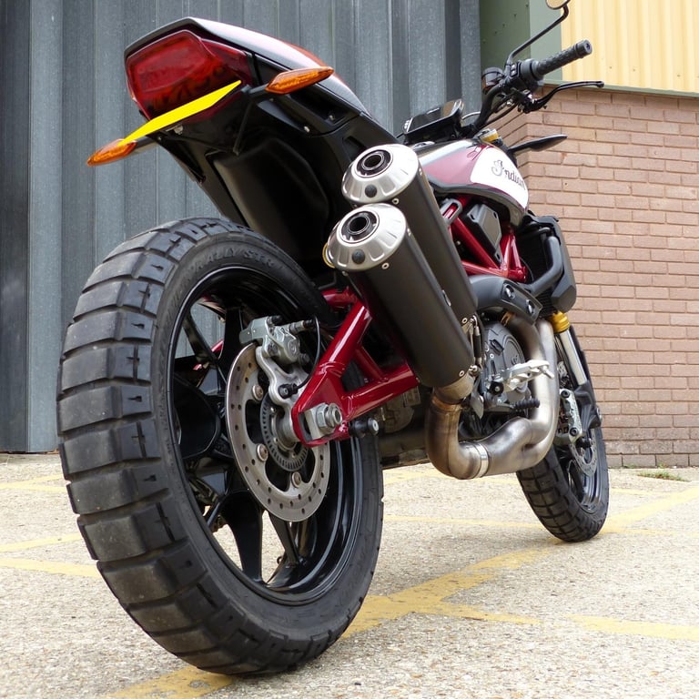 2020 Indian FTR 1200 Carbon – Immaculate 1-Owner FSH motorcycle