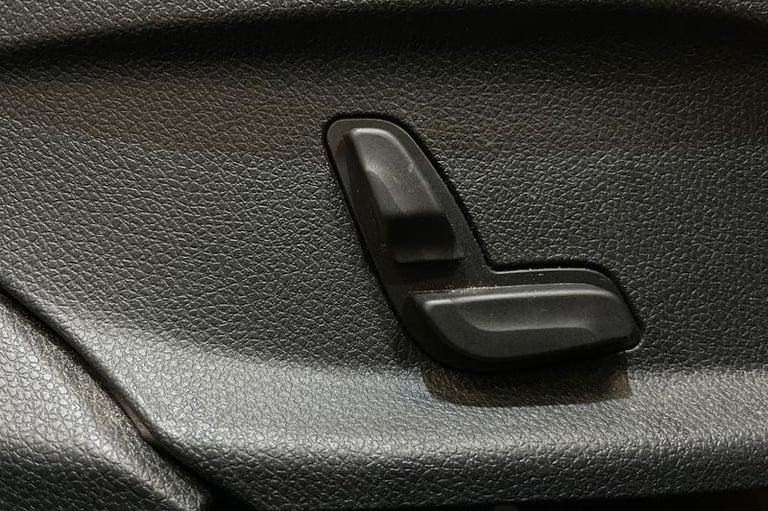 2018 Mercedes-Benz C Class C200 SE 4dr 9G-Tronic- Parking Sensors &amp; Camera SEMI-AUTO Saloon P...
