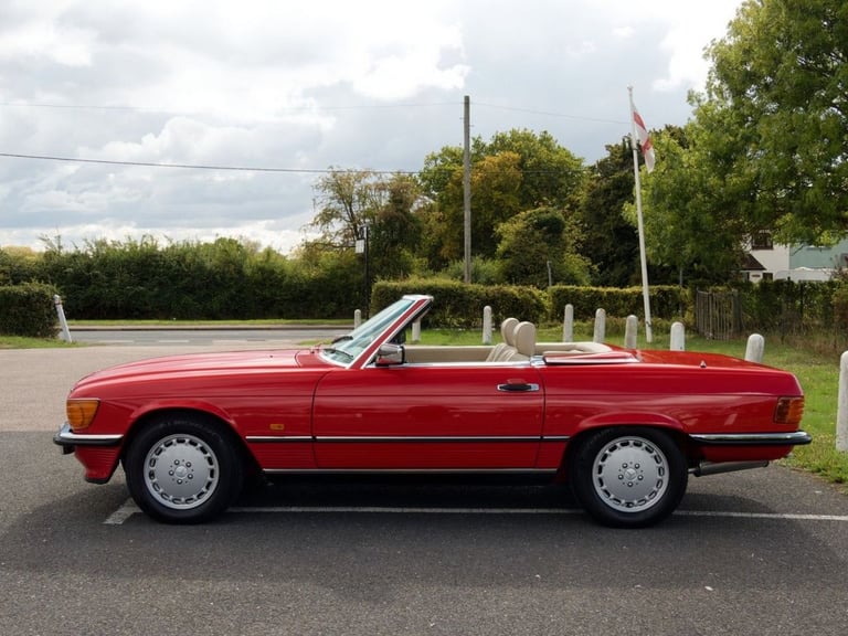 1988 Mercedes-Benz SL 3l 2d  AUTO  188 BHP Convertible Petrol Automatic