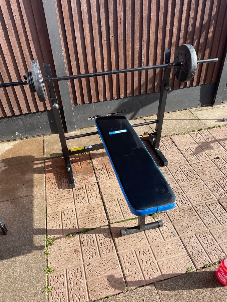 Weights bench and weights 