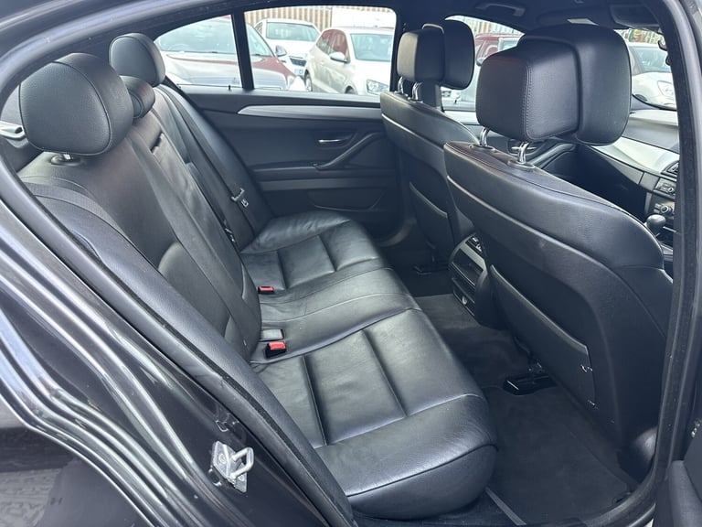 BMW 5 SERIES 2.0 520d M Sport Saloon 2011