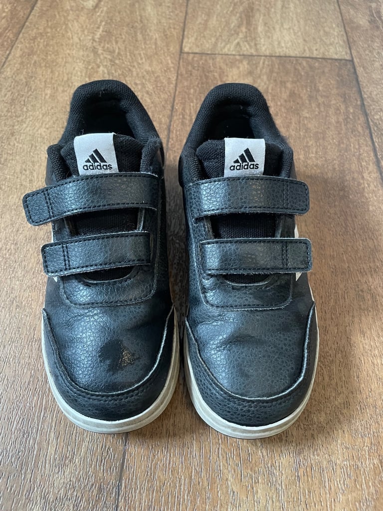 Boys shoes and trainers (size 2)