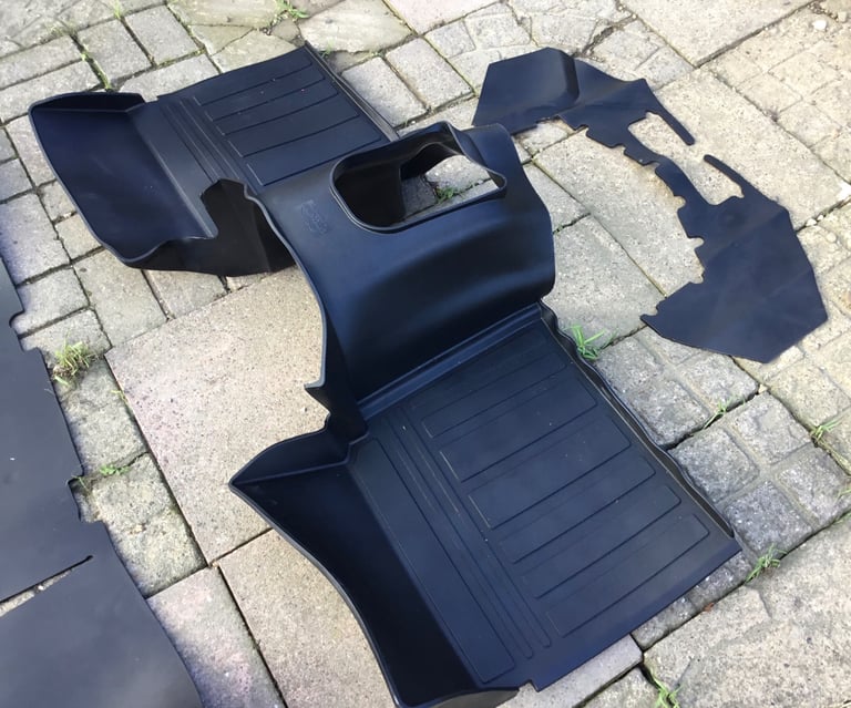 Exmoor Trim Land Rover Defender Defeater Barrier Mat for R380