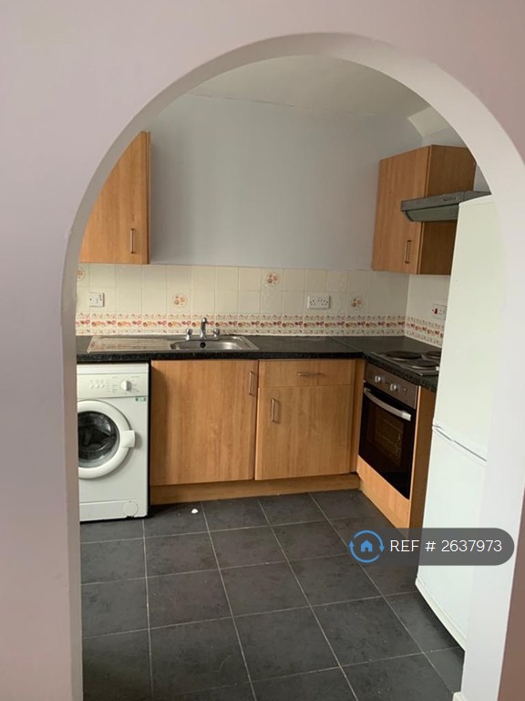 3 bedroom house in Brampton Drive, Liverpool, L8 (3 bed) (#2637973)
