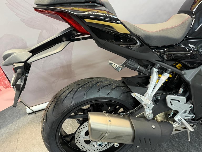 QJ MOTOR SRK 800RR SUPERSPORTS 2025 BRAND NEW 3 COLOURS TOP TECH+SPEC ONLY £6999