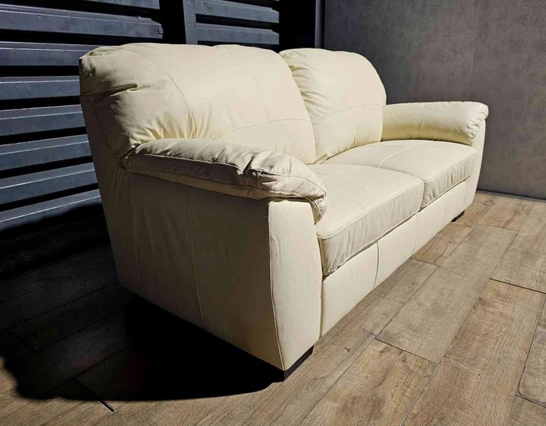 Unused Real Leather 3 Seater Sofa - Ivory. 