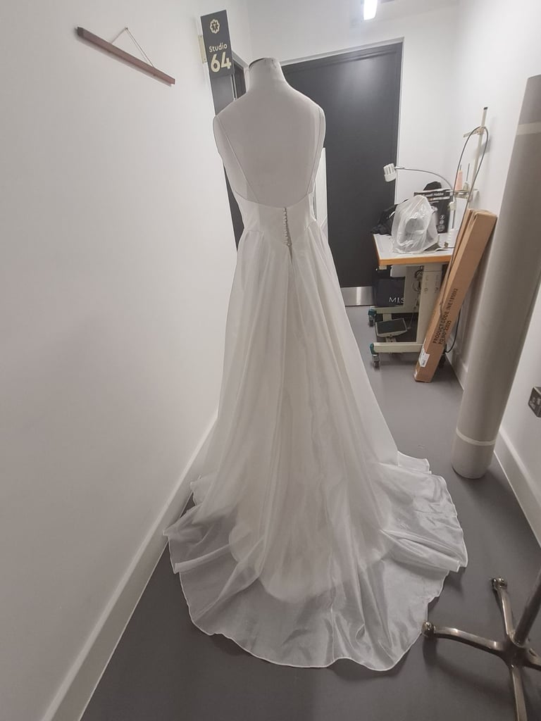 image for Professional Seamstress – 20+ Years’ Experience | Bespoke Garments, Alterations & More