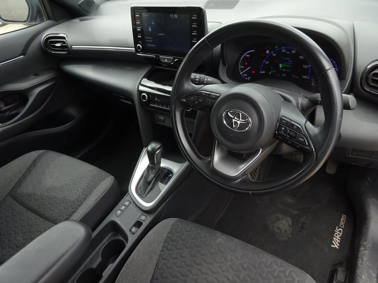 2022 72 REG TOYOTA YARIS CROSS DESIGN HEV HYBRID AUTO DAMAGED SALVAGE