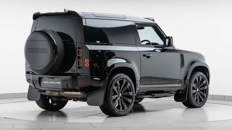 2024 Land Rover Defender 3.0 D250 Hard Top Auto [3 Seat] PANEL VAN DIESEL Automatic