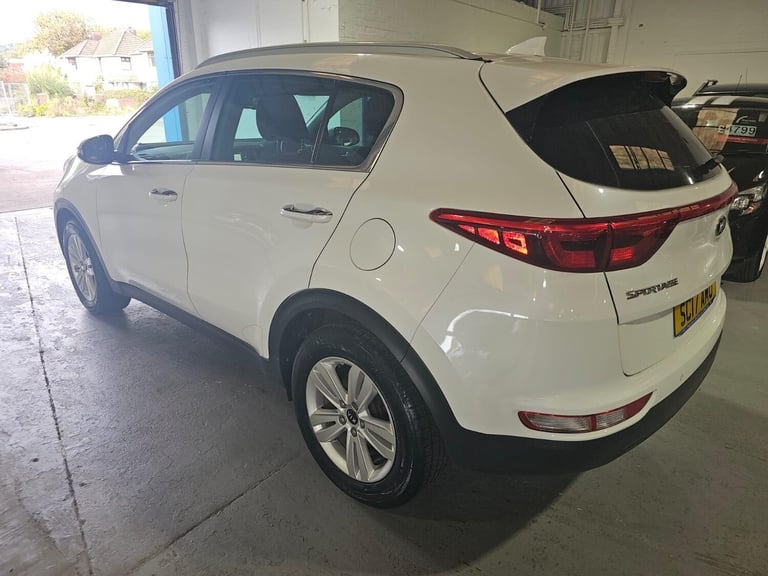 2017 Kia Sportage 1.7 CRDi 2 Euro 6 (s/s) 5dr ESTATE Diesel Manual