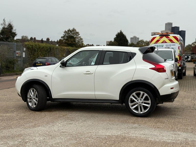 2011 Nissan Juke 1.6 Tekna Euro 5 5dr HATCHBACK Petrol Manual
