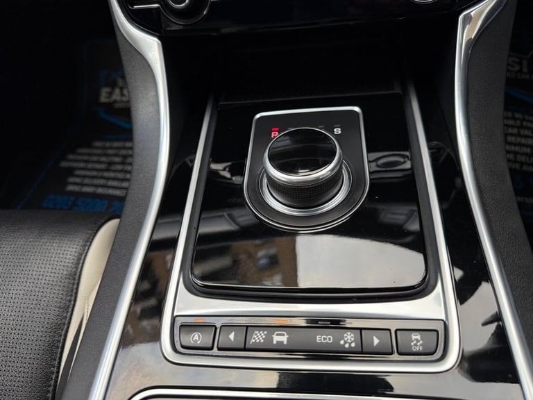 2016 Jaguar XF 3.0d V6 S 4dr Auto SALOON DIESEL Automatic