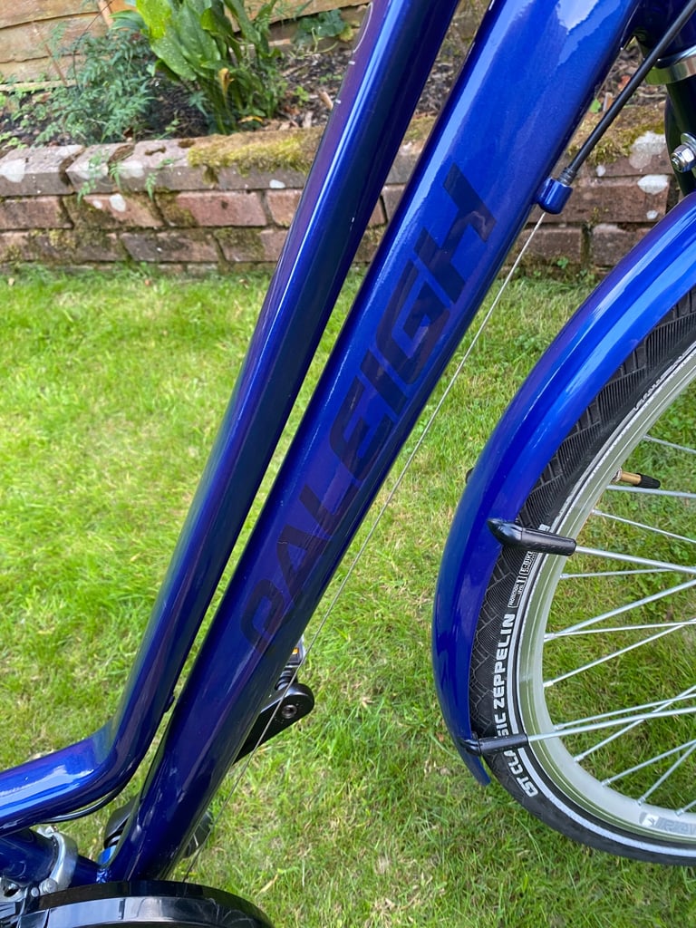 Pioneer 1 Raleigh hybrid ladies large bike