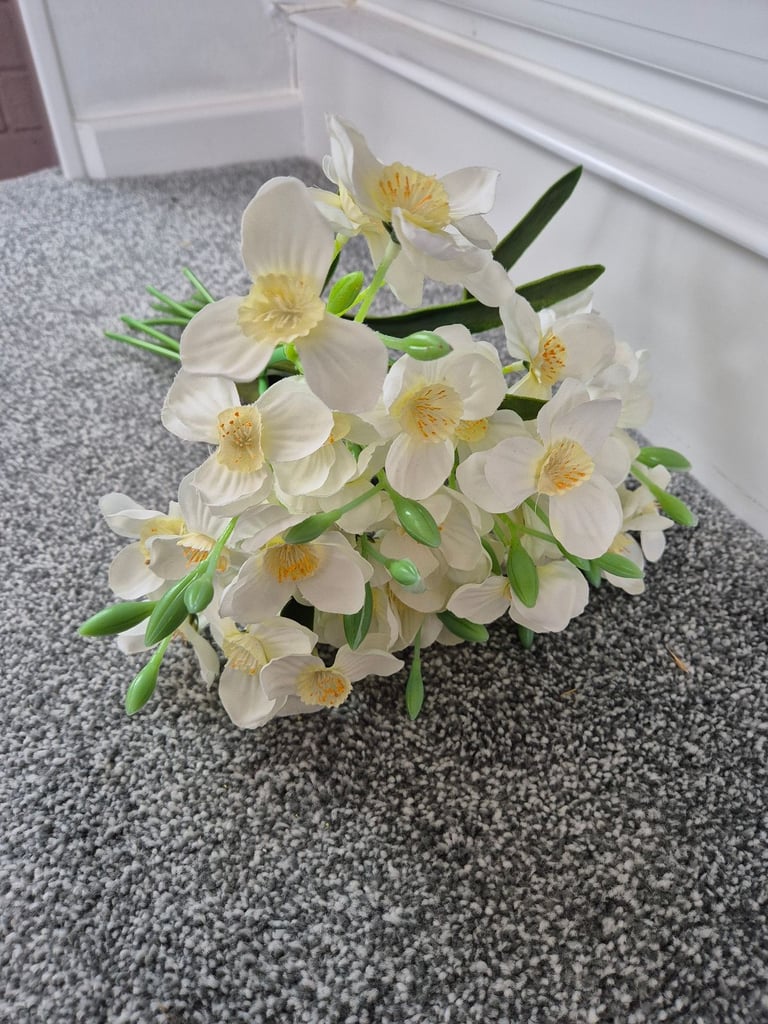 image for Artificial Flowers 
