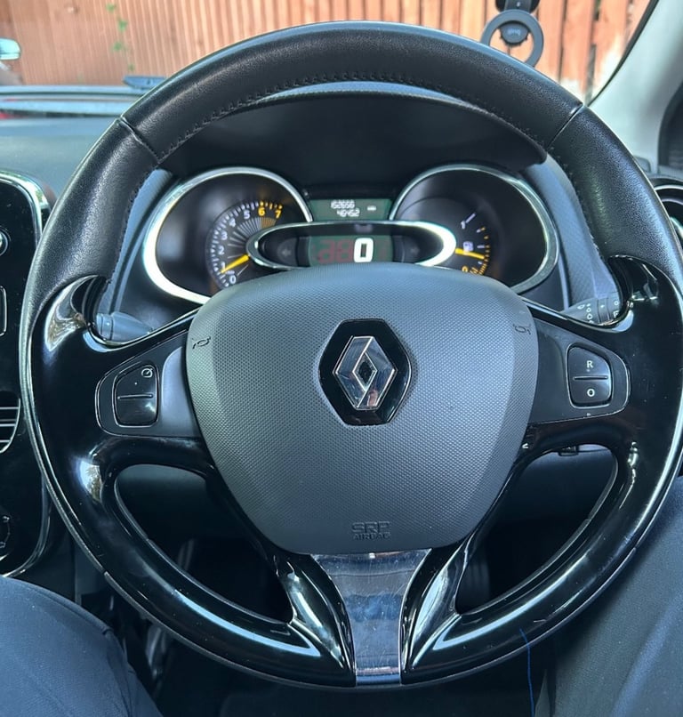 Renault, CLIO, Hatchback, 2014, Manual, 898 (cc), 5 doors