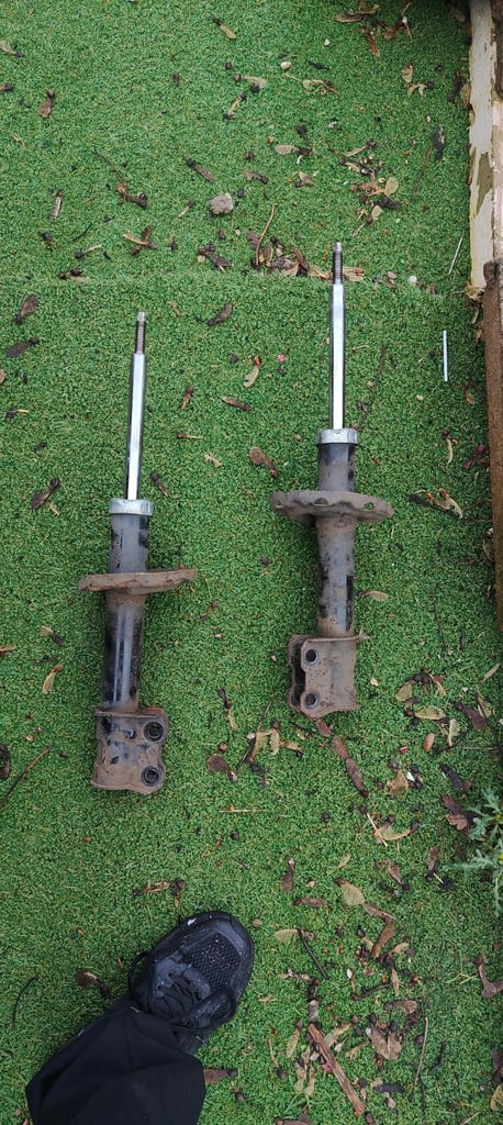 Vauxhall Corsa c 1.0 1.2 front shock absorber used