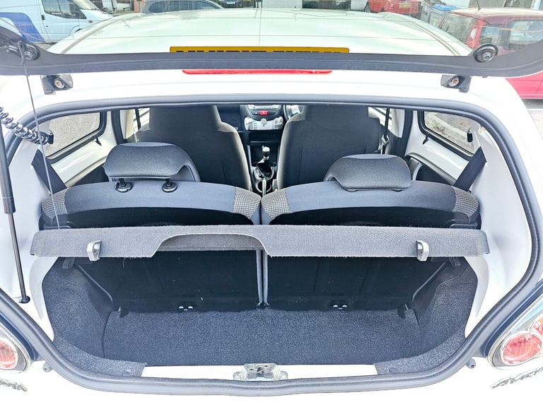 2013 Toyota AYGO 1.0 VVT-i Fire 5dr HATCHBACK Petrol Manual