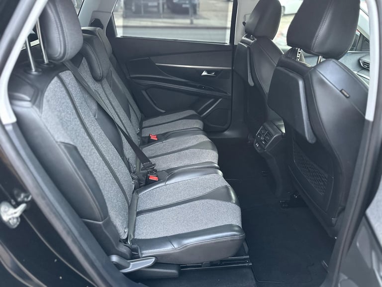 2018 Peugeot 5008 1.2 PureTech Allure EAT Euro 6 (s/s) 5dr HATCHBACK Petrol Automatic