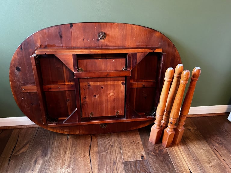 image for Pine Dining Table