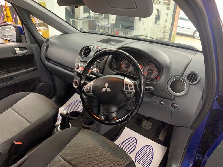 2009 Mitsubishi Colt 1.3 CZ2 5dr Auto HATCHBACK Petrol Automatic
