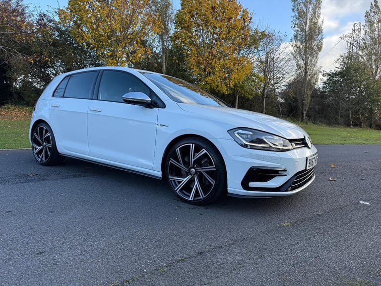 image for Volkswagen Golf " R " 310 BHP / D.S.G AUTO / 4 MOTION / NEW 19 INCH ALLOYS