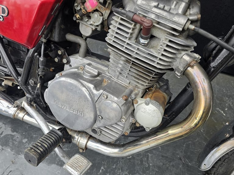 KAWASAKI 250 LTD PROJECT BIKE HPI CLEAR