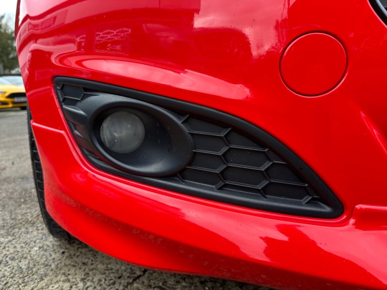 2014 Ford Fiesta 1.0 EcoBoost 140 Zetec S Red 3dr HATCHBACK Petrol Manual