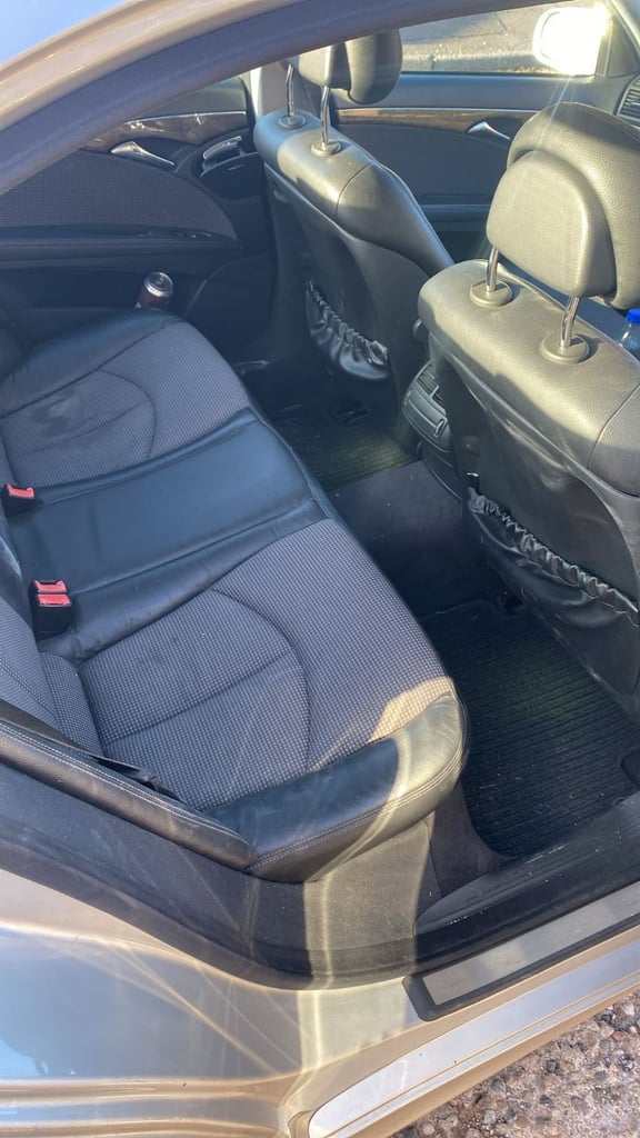 Mercedes-Benz, E CLASS, Saloon, 2005, Semi-Auto, 2148 (cc), 4 doors