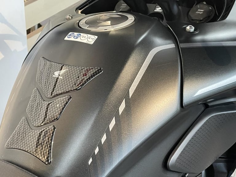 HONDA CB500X 2023 MODEL IN BLACK 6341 MILES VGC