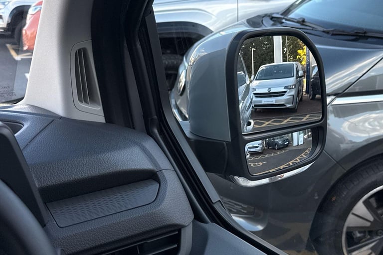 2025 Volkswagen Transporter 160kW 65kWh Commerce Pro Van Auto Van Automatic