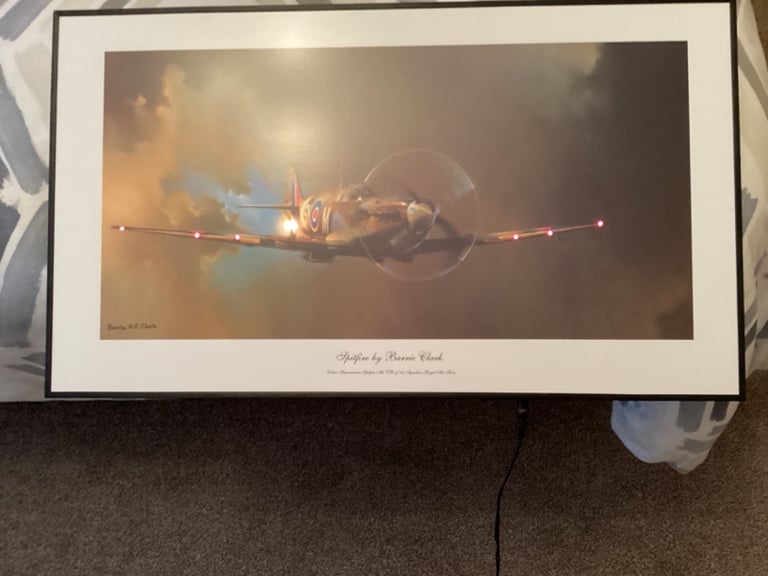 image for Spitfire picture with lighting effect
