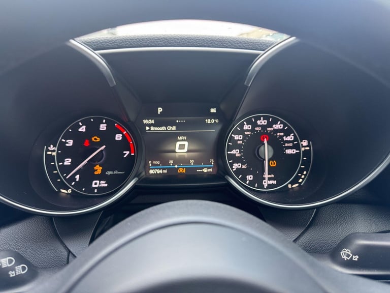 2018 Alfa Romeo Giulia 2.0 TB 280 Veloce 4dr Auto SALOON PETROL Automatic