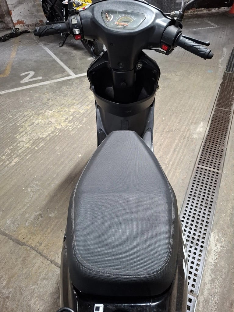 2021 LONGJIA MOPED 50cc - ULEZ COMPLIENT *£950 ONO REDUCED FOR QUICK SALE*