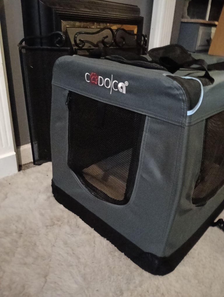 Medium fabric pet crate 