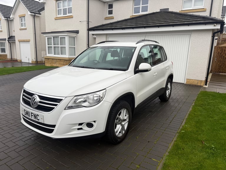 Volkswagen, TIGUAN, Estate, 2011, Manual, 1968 (cc), 5 doors