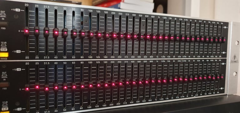 image for Behringer ultragraph pro FBQ6200HD