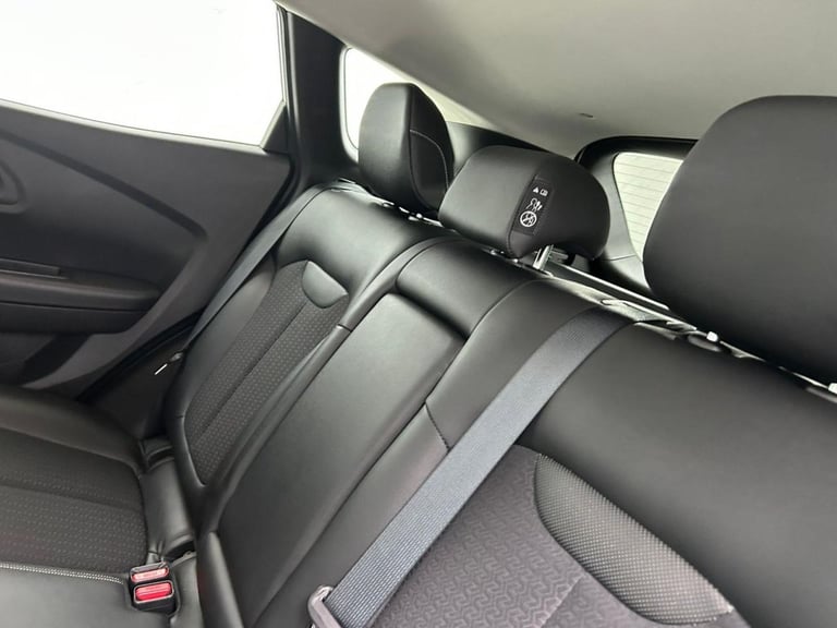 2018 Renault Kadjar 1.3 TCe Dynamique S Nav SUV 5dr Petrol Manual Euro 6 (s/s) (140 ps) FULL S/ H...