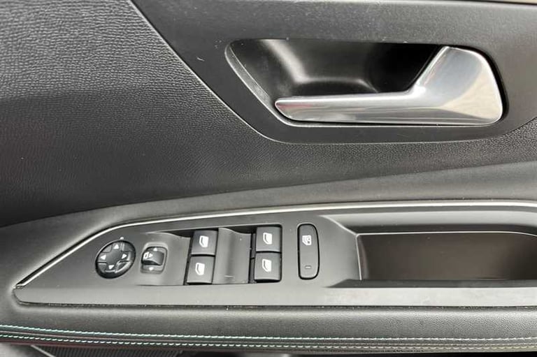 2021 Peugeot 3008 1.2 PureTech Allure Premium 5dr HATCHBACK PETROL Manual