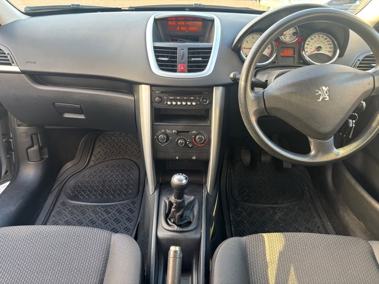Peugeot, 207, Hatchback, 2011, Manual, 1360 (cc), 5 doors