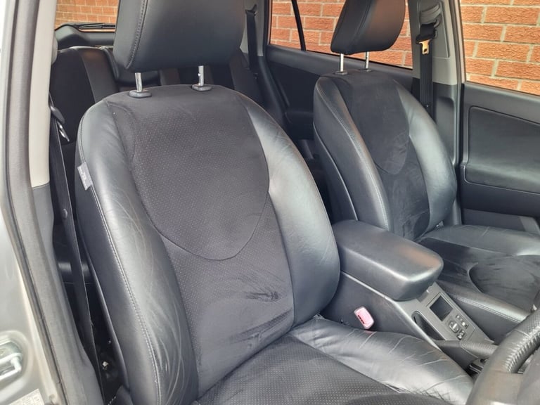 2012 Toyota RAV4 2.2 D-4D XT-R 5dr ESTATE DIESEL Manual