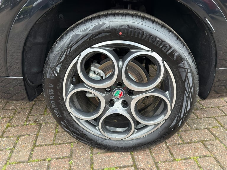 2023 Alfa Romeo Tonale 1.5 MHEV Ti 5dr Auto Hatchback Petrol Automatic