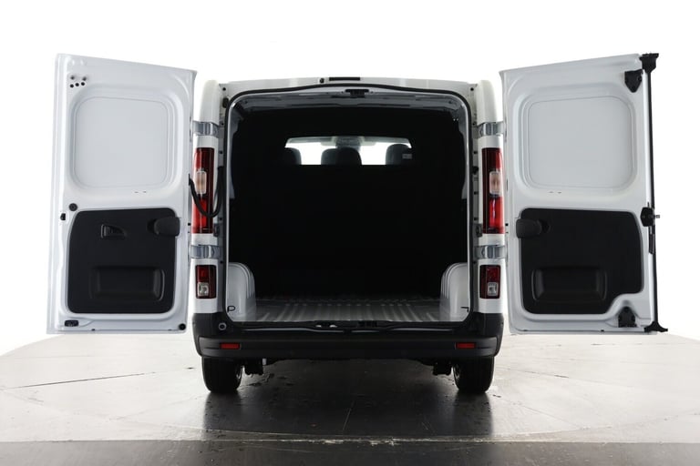 2025 Renault Trafic LL30 Blue dCi 130 Advance [Safety] Crew Van WINDOW VAN DIESEL Manual