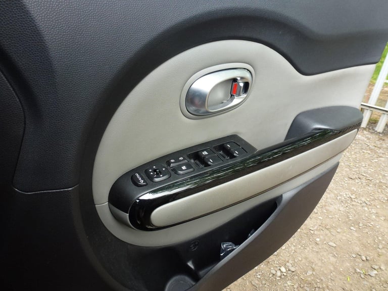 2014 Kia Soul 1.6 CRDi Connect Plus 5 Door  HATCHBACK Diesel Manual