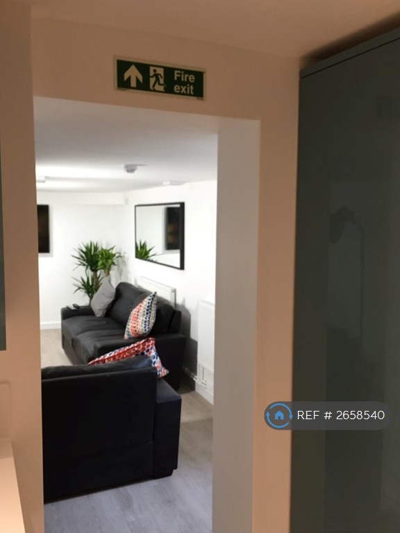 9 bedroom house in Kensington, Liverpool, L7 (9 bed) (#2658540)