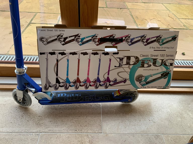 Classic Street 120 Series SCOOTER with original Box