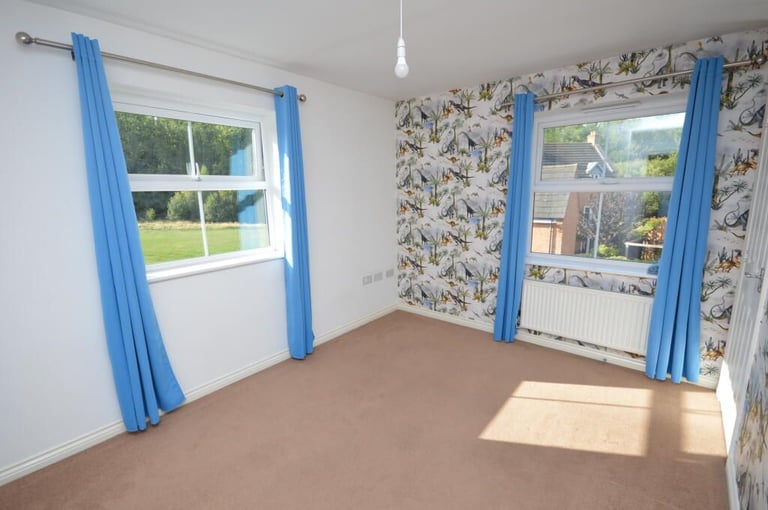 4 Bed room house available to rent in Corby, Little stanion area